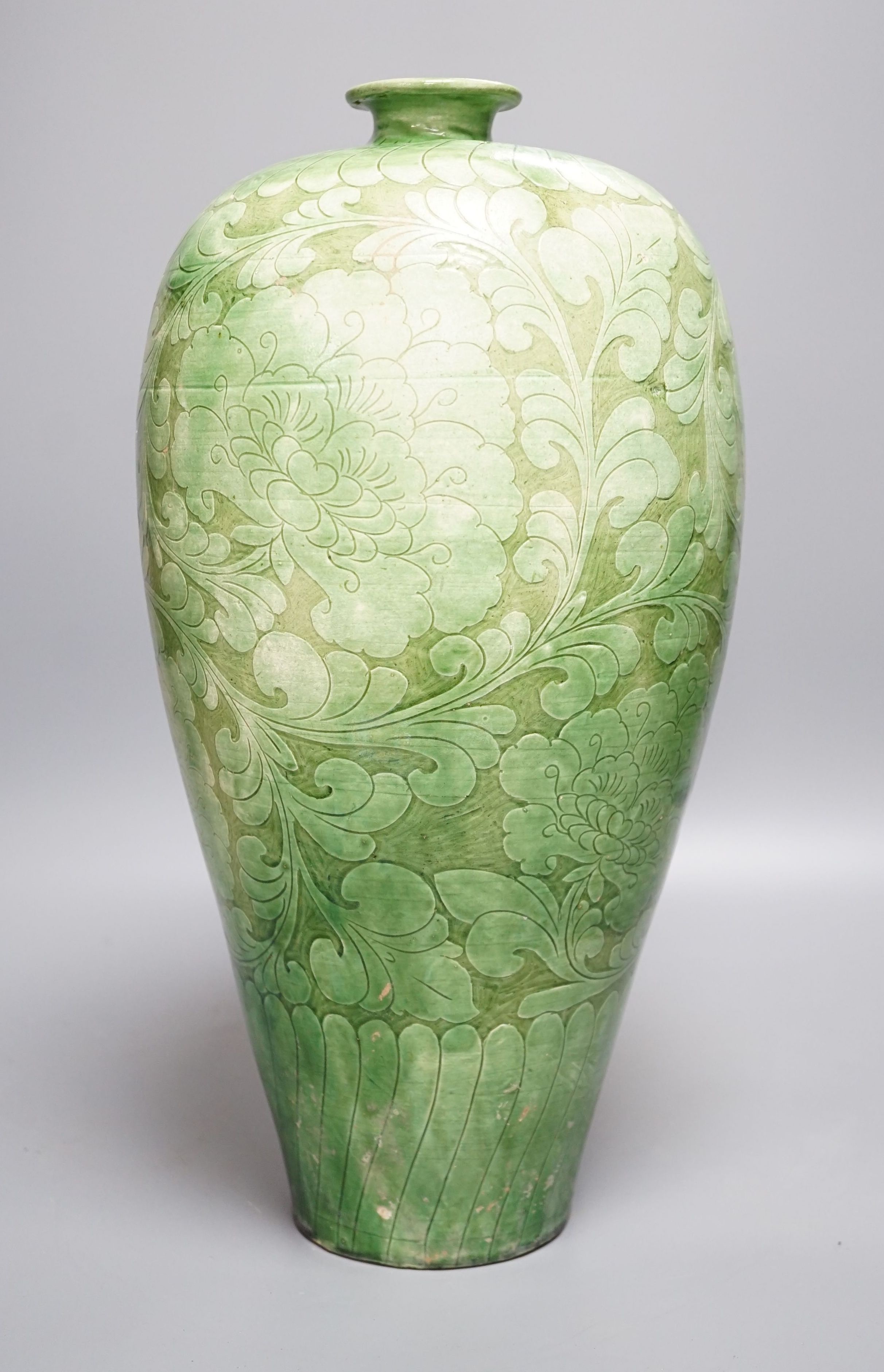 Chinese cizho green vase with carved decoration, 39cm high